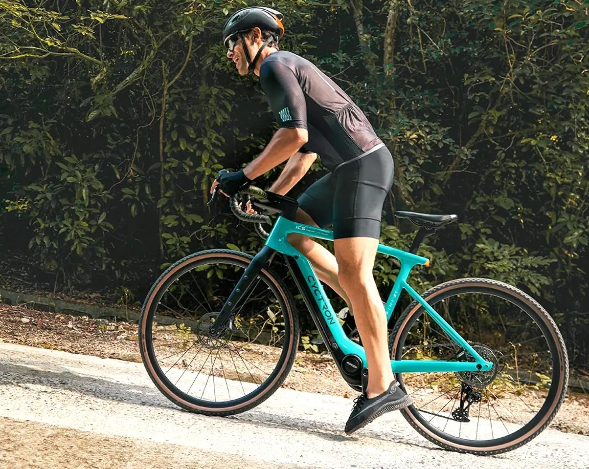 Встроена 4K камера и повербанк: представлен карбоновый электровелосипед Cyctron Infini X1